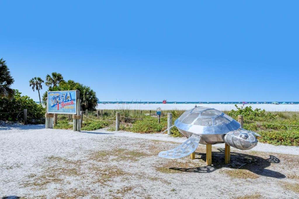 Canal 309 - Right In Siesta Key Village! Dış mekan fotoğraf
