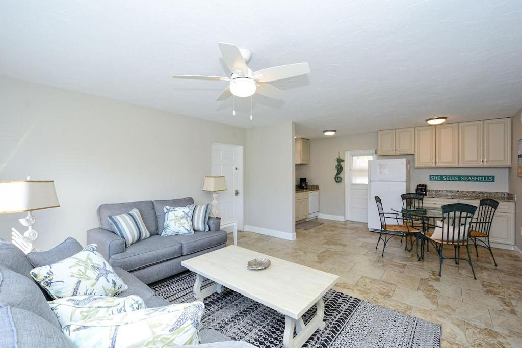 Canal 309 - Right In Siesta Key Village! Dış mekan fotoğraf